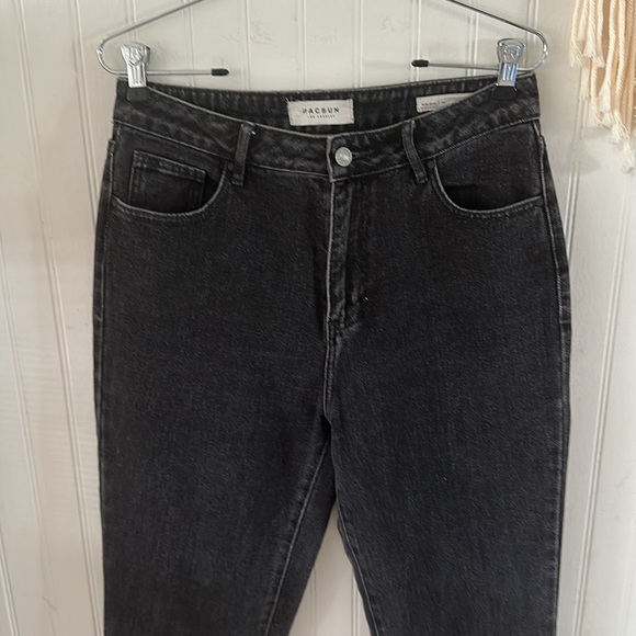 PacSun Charcoal Gray Mom Jeans sz 6 (28) - Picture 3 of 9